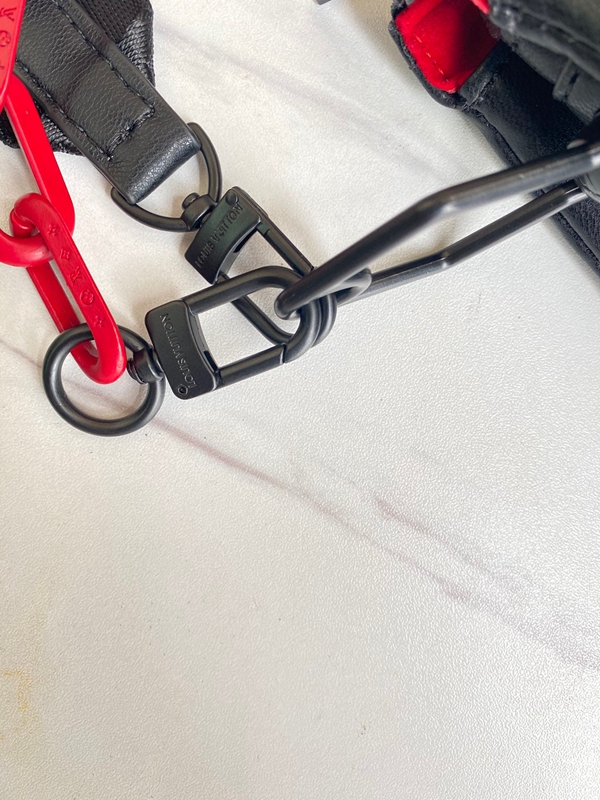 ルイヴィトンバッグ細部ディテール